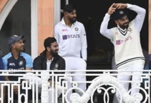 विराट कोहली का 'नागिन डांस' : चेपक में बांग्लादेश को छेड़ने का नया अंदाज़ विराट कोहली का 'नागिन डांस' : चेपक में बांग्लादेश को छेड़ने का नया अंदाज़